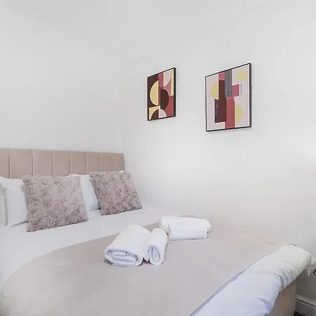 Stylish & Relaxing Retreat In Normanby, Sleeps 4 Apartment Middlesbrough